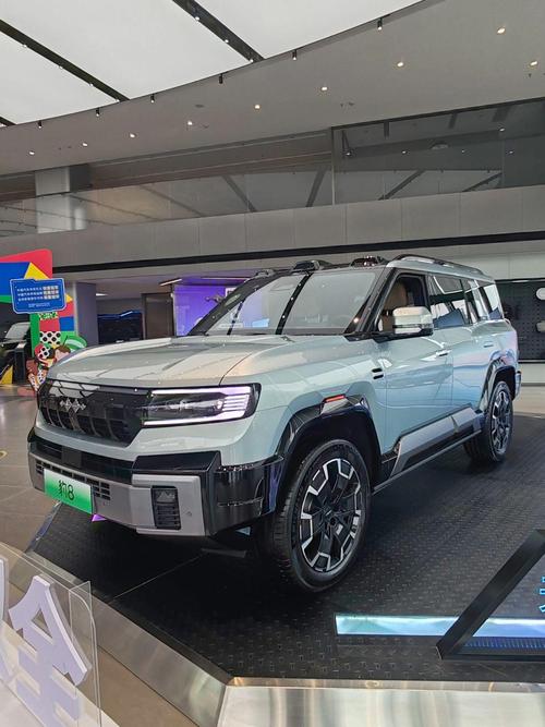 佛山183比亚迪方程豹硬派越野的爆款，英菲尼迪35周年与你共成长